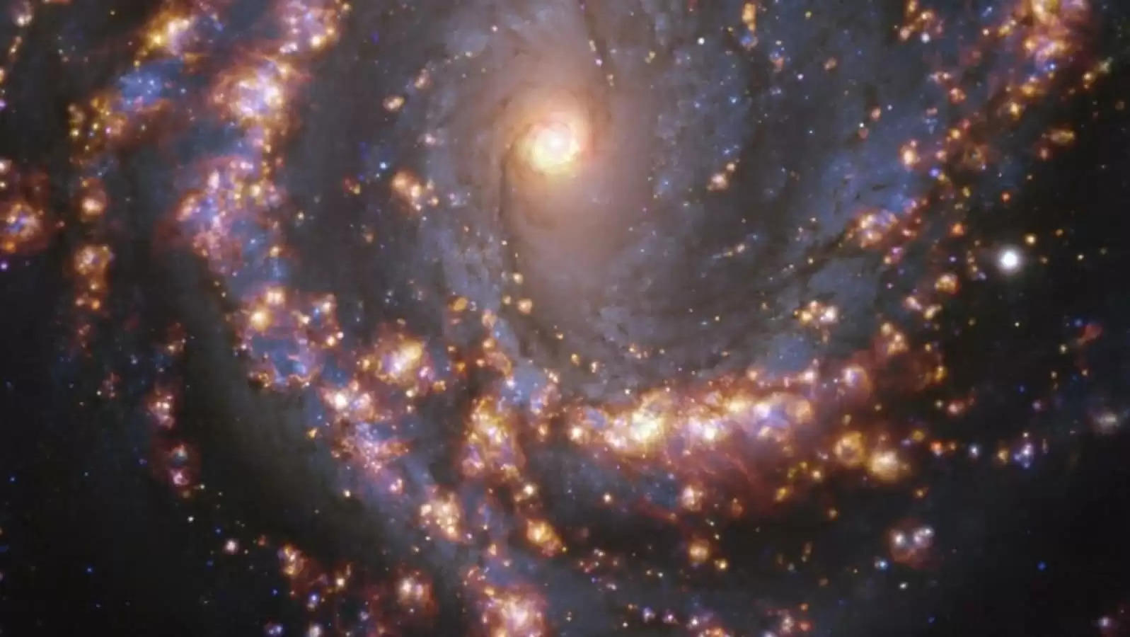 खगोल विज्ञान के इतिहास में पहली बार 9 तारे जैसी वस्तुएं दिखाई दीं और फिर गायब हो गईं