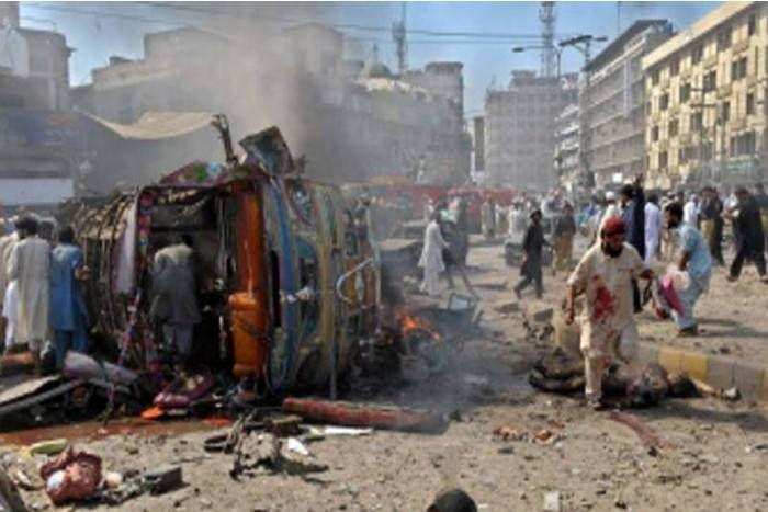 पाकिस्तान में ब्लास्ट, 5 लोगों की मौत