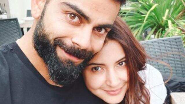 कांग्रेस नेता से हुई गलती, Virat Kohli को बताया ‘अनुष्का शर्मा का कुत्ता’, फैंस हुए खफा