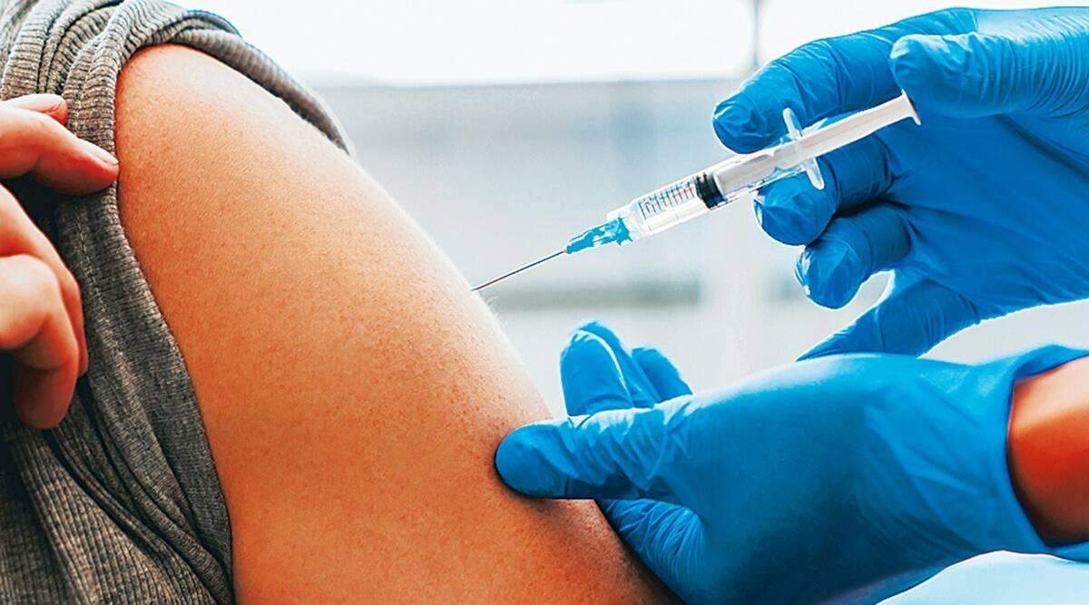 Covid-19 : टीकाकरण के बाद संक्रमण की संभावना कम हो सकती है, लेकिन पूरी तरह से नहीं,सर्वेक्षण का दावा