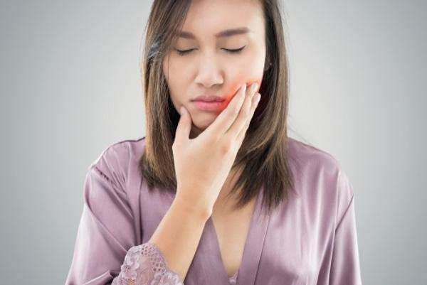 Health tips: गंभीर दांत दर्द, इन घरेलू उपचारों से होगा फायदा