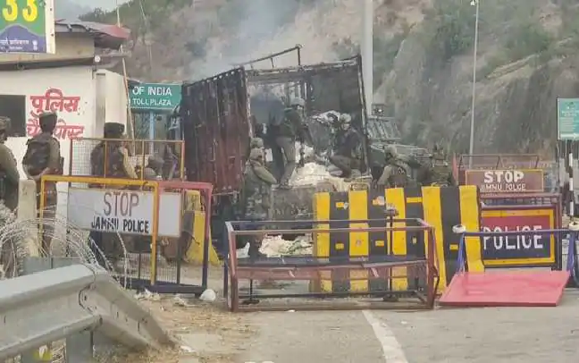 Nagrota Encounter today: कश्मीर को दहलाने की साजिश नाकाम, ट्रक में सवार 4 आतंकी नगरोटा में ढेर…