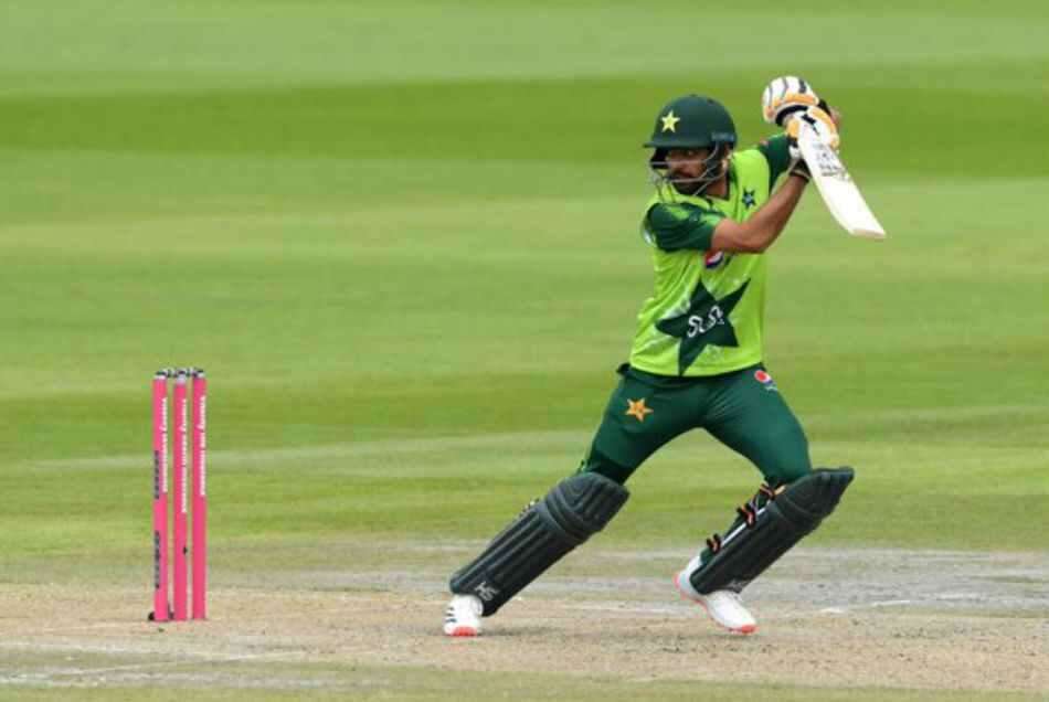 Eng vs Pak 2nd T20 : इस मामले में  Babar Azam ने  विराट – फिंच के विश्व रिकॉर्ड की बराबरी