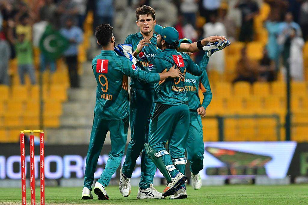 PAK VS NZ:पाकिस्तान ने न्यूजीलैंड को छह विकेट से हराया,अफरीदी ने लिए चार विकेट