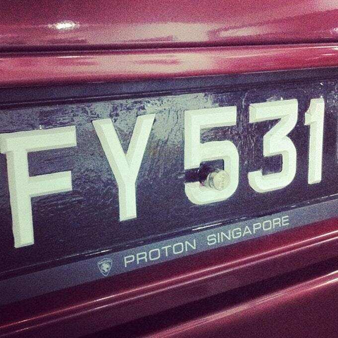 वाहनों के नंबर प्लेट से जुड़ी अहम जानकारी, जानिए किस रंग का क्या होता है मतलब