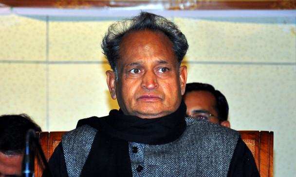 Rajasthan CM ने प्रधानमंत्री को आरटीपीसीआर टेस्ट के इंतजाम की सलाह दी