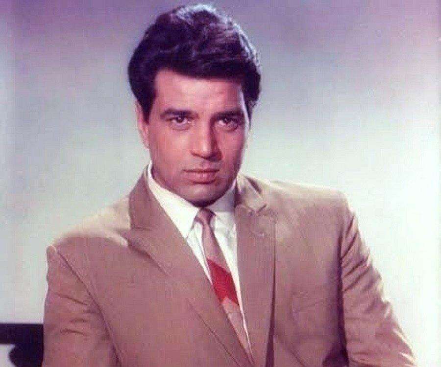Dharmendra Birthday : अपने दमदार अभिनय और डायलॉग के चलते बॉलीवुड में बनाई अपनी अलग पहचान