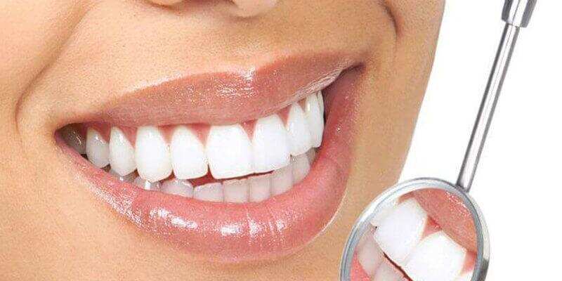 बाहर निकले दांतों को अंदर करने के आसान उपाय