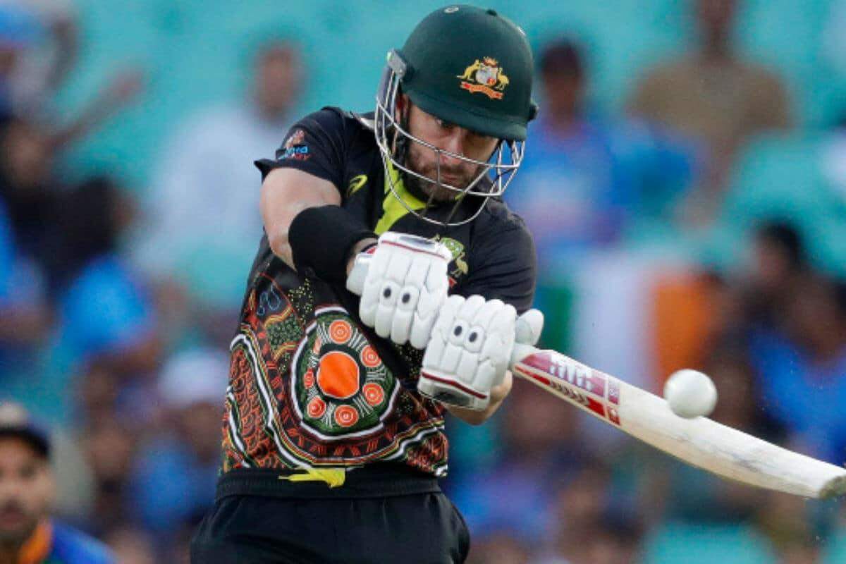 AUS vs  IND, 3rd T20I :  Matthew wade ने  टीम इंडिया के खिलाफ जड़ा शानदार अर्धशतक,  लगाई  रिकॉर्ड्स की झड़ी