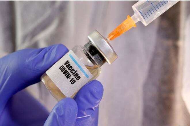 Serum Institute ने भारत में कोविड-19 वैक्सीन का ट्रायल रोका