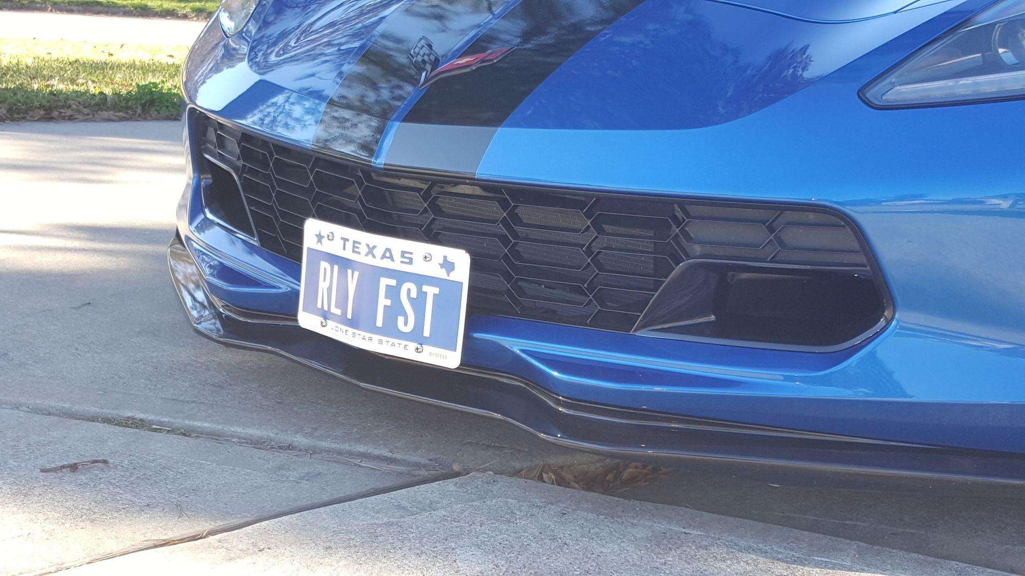 वाहनों के नंबर प्लेट से जुड़ी अहम जानकारी, जानिए किस रंग का क्या होता है मतलब