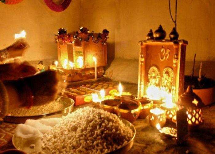 Diwali remedies: सालभर होगी मां लक्ष्मी की कृपा, बस कर लें ये अचूक उपाय