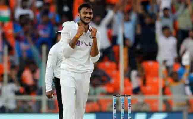 ब्रेकिंग, IND vs ENG : अक्षर पटेल का कहर जारी,  दूसरी पारी में इंग्लैंड को  दिए शुरुआती झटके