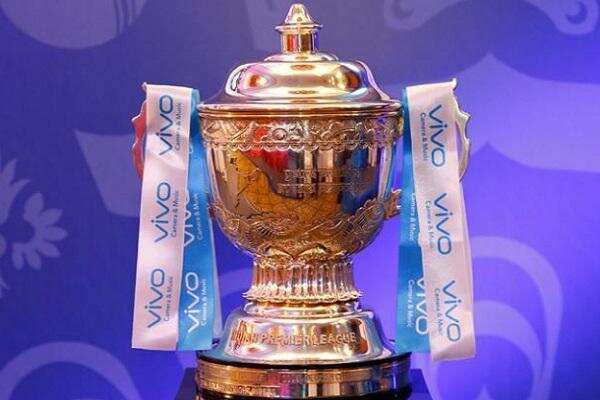  विदेशी खिलाड़ियों को लेकर IPL  फ्रेंचाइजी टीमें ले सकती हैं ये फैसला