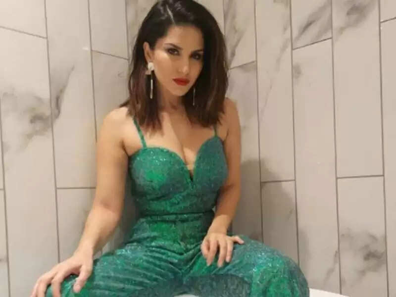 Sunny Leone ने धोखाधड़ी के आरोप को बताया ‘निदंनीय’ और ‘दुखद’