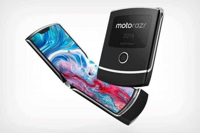 फ्लिप फॉर्म फैक्टर के साथ  मोटोरोला ने लॉन्च किया फोल्डेबल स्मार्टफोन 