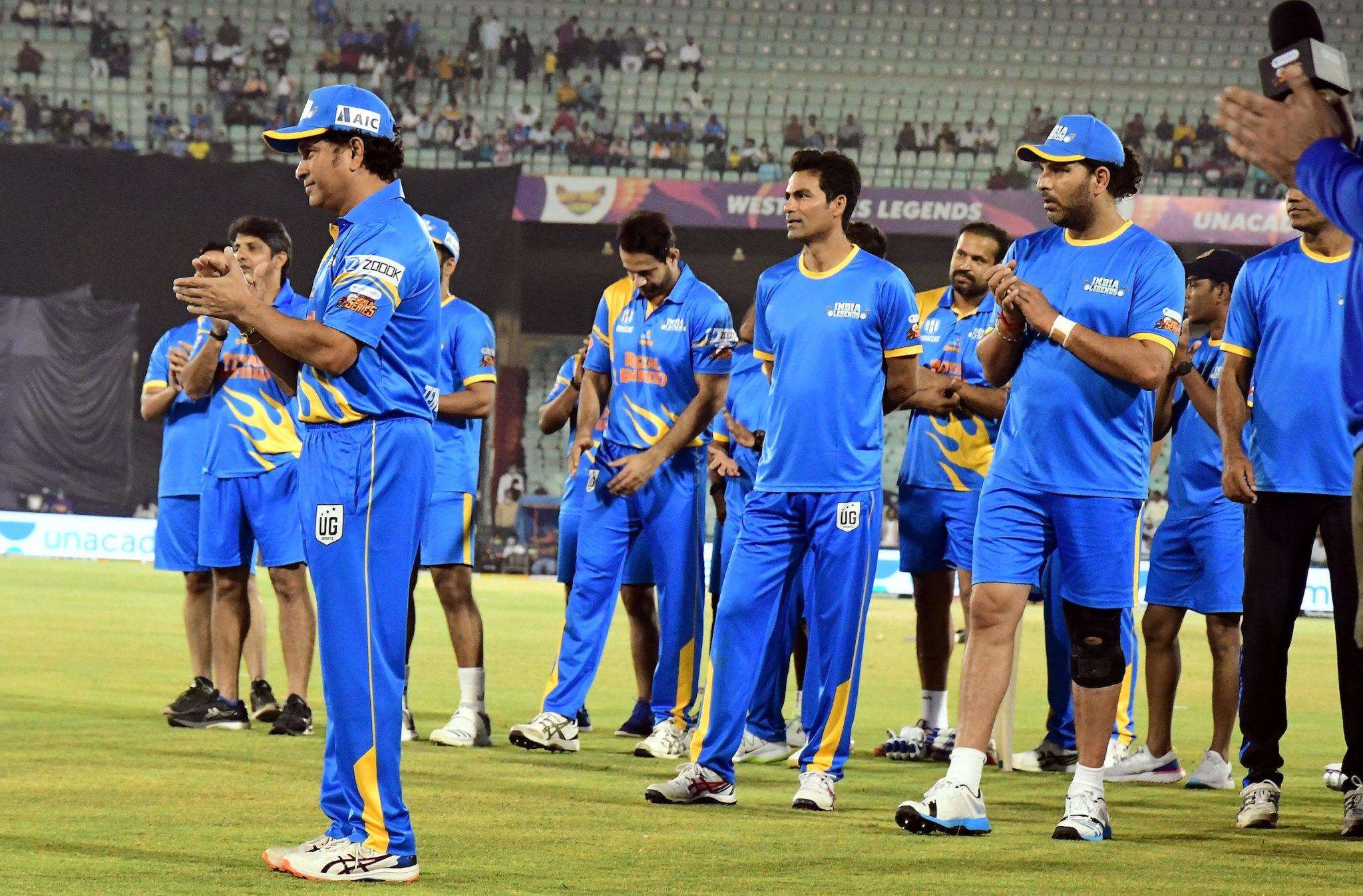 Yuvraj Singh  ने किया खतरनाक प्रदर्शन, 6 छक्के जड़ ठोका तूफानी अर्धशतक