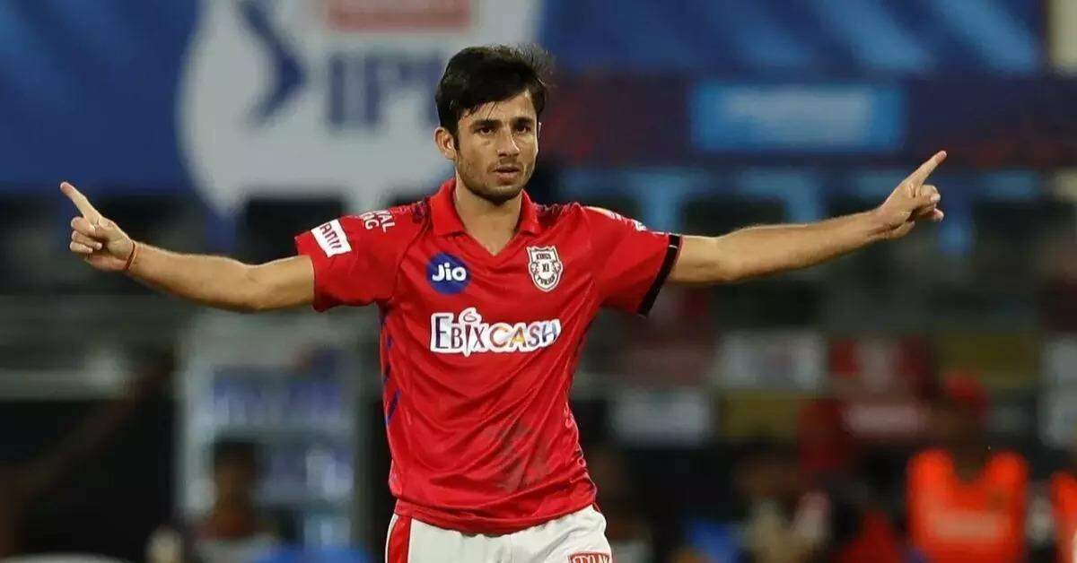 IPL 2021: रवि बिश्नोई ने लपका असंभव सा कैच, VIDEO  देख होगी हैरानी