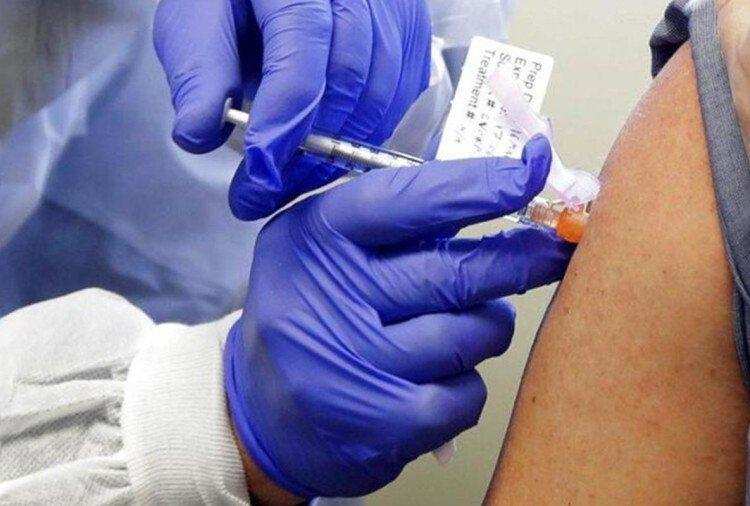 Corona Vaccine 2nd Phase: कोरोना वैक्सीन का दूसरा चरण 1 मार्च से, जानें किन्हें मिलेगी टीके की खुराक