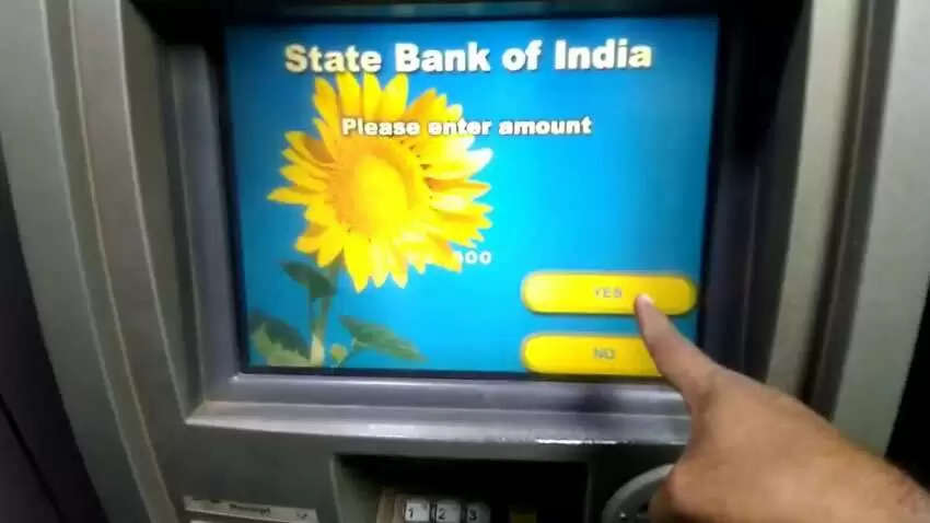 SBI की खास बाते जानिए ATM ट्रांजैक्शन पर बैंक किस तरह वसूलता है पैसे जाने खास रिपोर्ट