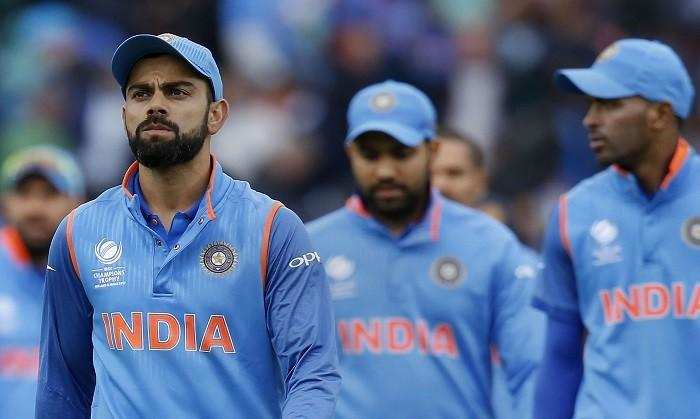 कोहली के बदले रोहित शर्मा को कप्तान बनानें की मांग उठी, भारतीय क्रिकेट में मचा हड़कंप
