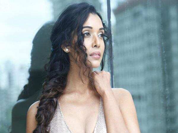 Ashram 3 की रिलीज को लेकर एक्ट्रेस अनुप्रिया ने कही ये बात, जानिए कब तक आएगी ये रिलीज