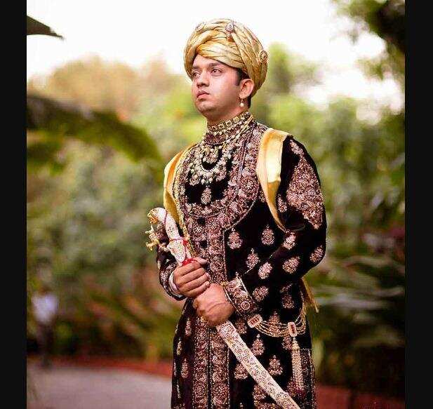 शादी के दिन ट्राय करें ये 5  बेस्ट ड्रेस