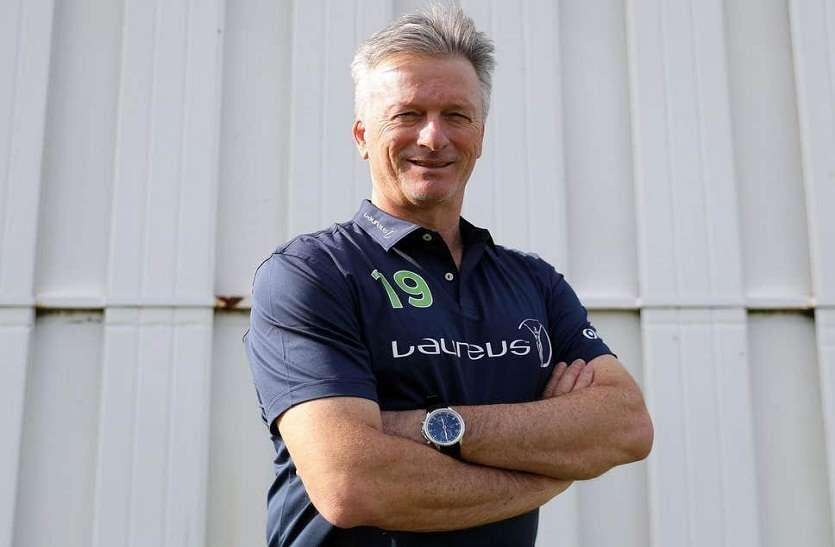 आखिर किसने  Virat Kohli को बताया आधुनिक युग का हीरो, जानिए यहां