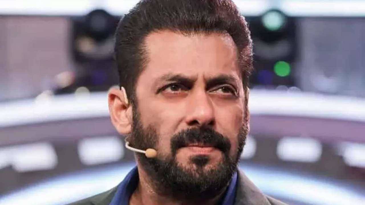 Salman Khan: टाइगर 3 की मुहूर्त पूजा करने के बाद फिल्म पठान की शूटिंग पर निकले सलमान खान