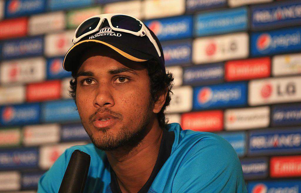 श्रीलंका के कप्तान चंडीमल पर गेंद से छेड़छाड़ का आरोप