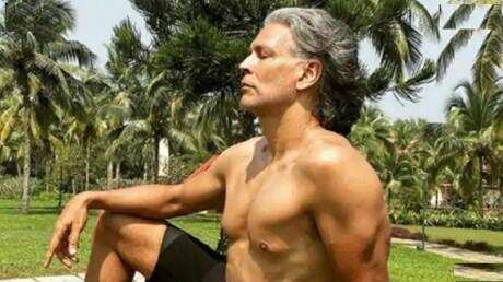 Milind Soman: एक बार फिर तस्वीर को लेकर चर्चा में आए मिलिंद सोमन