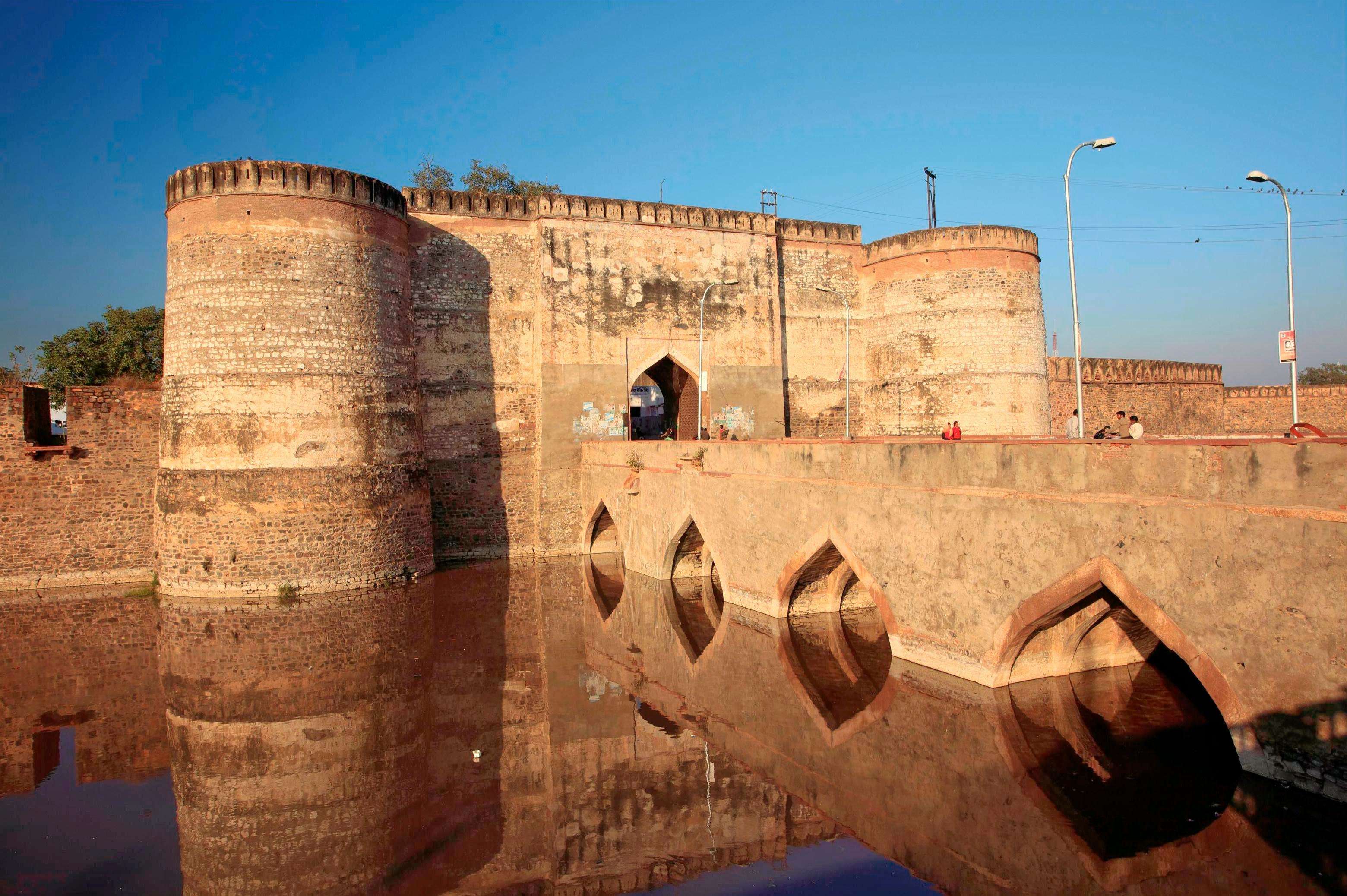 Travel: लोहगढ़ का किला के बारे में आपको पता होना चाहिए