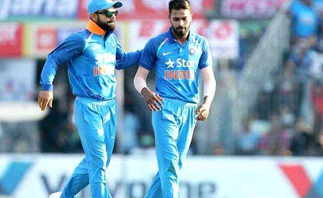 IND vs PAK Final : पांड्या ने दिलाई दूसरी सफलता, फखर जमान शतकीय पारी खेलकर आउट हुए