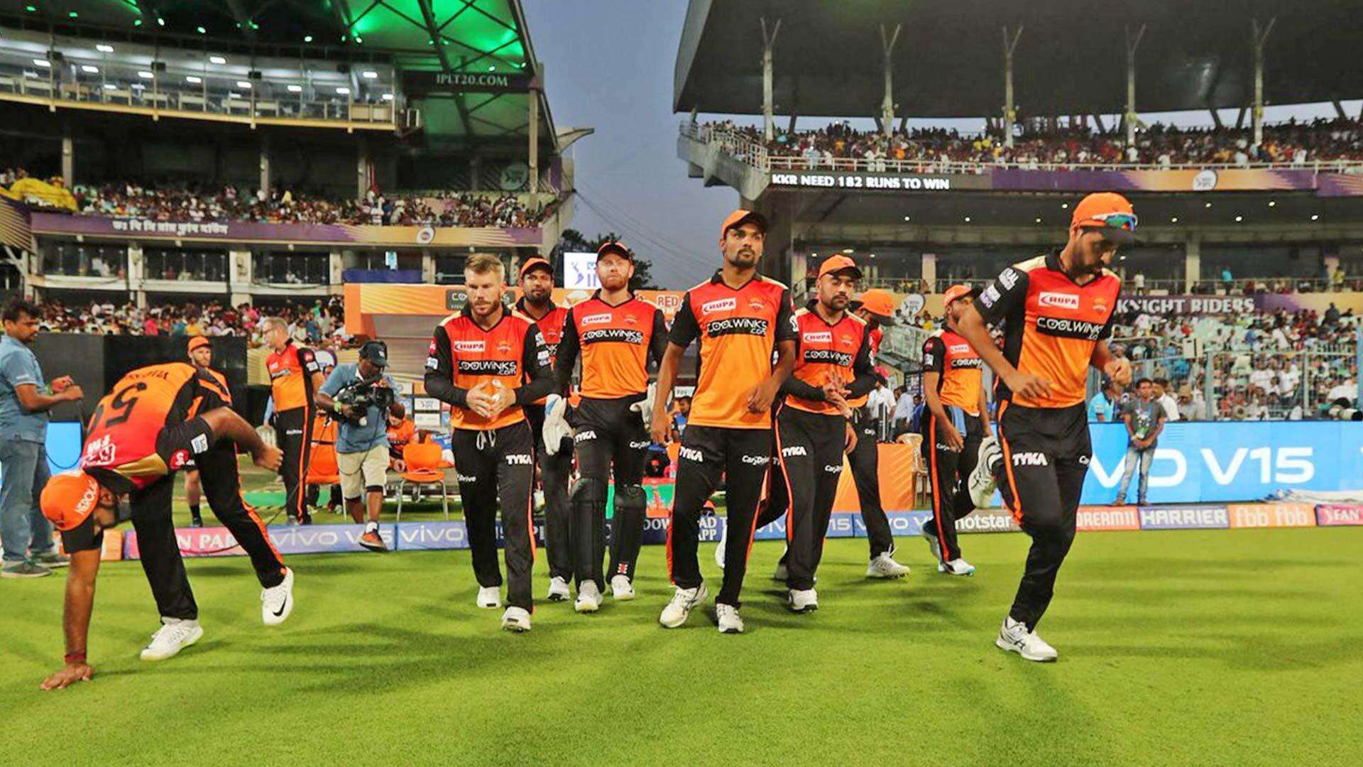 IPL 2021 ,SRH vs RCB: जानिए किस चैनल पर हिंदी  में  देख सकते हैं बैंगलोर-हैदराबाद के मैच का लाइव प्रसारण