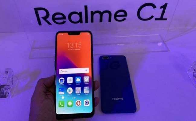 Realme ने अपने सबसे सस्ते स्मार्टफोन की सेल की शुरू, इसकी कीमत है सिर्फ 3,999 रुपए !