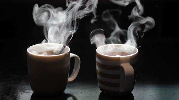 ज़्यादा गर्म चाय पीने वालों में हो सकता है इस कैंसर का खतरा