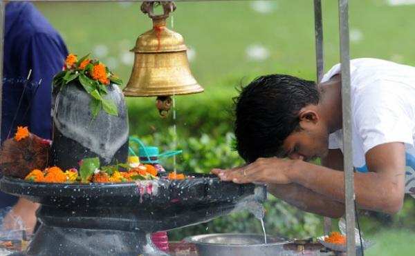 Maha shivaratri: महाशिवरात्रि के दिन करें ये काम, भगवान भोलेनाथ की बनी रहेगी कृपा