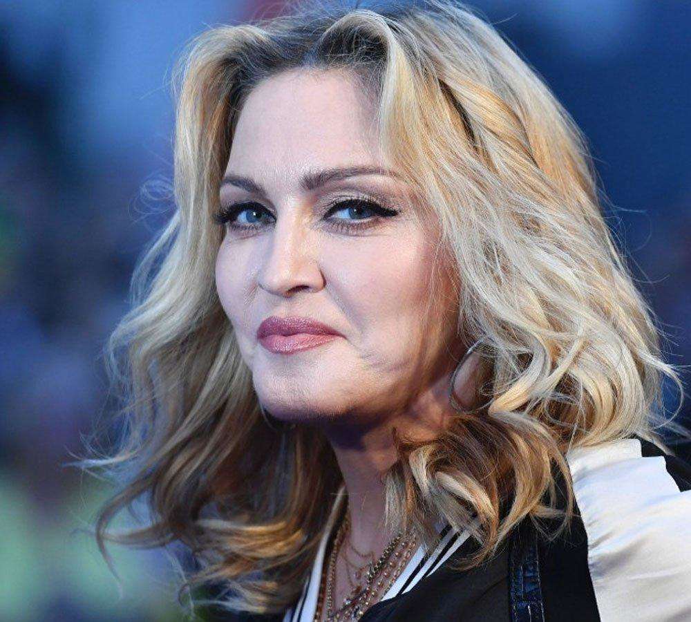 Madonna: सोशल मीडिया पर छाया मडोना का बोल्ड अंदाज