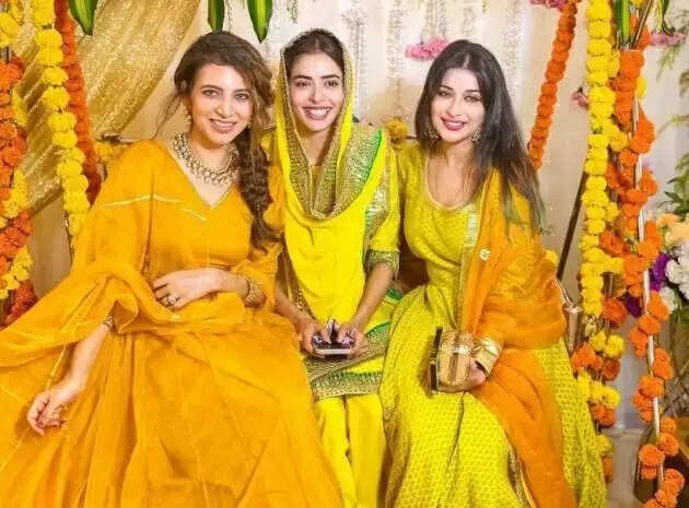 Sana Sayyad Wedding: टीवी अभिनेत्री सना सैयद कर रही निकहा, सामने आई हल्दी सेरेमनी की तस्वीरें