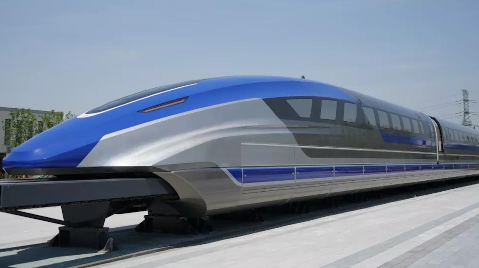 चीन देश में 620 किलोमीटर प्रति घंटे की रफ़्तार से चलने वाली  मेगलेव का  ट्रेन प्रोटोटाइप है