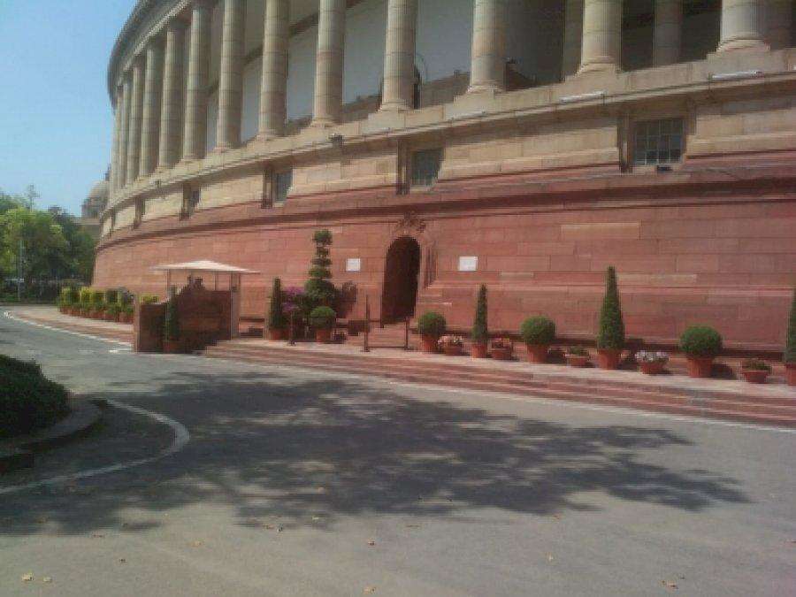 Lok Sabha ने 2 अहम कृषि विधेयकों को दी मंजूरी