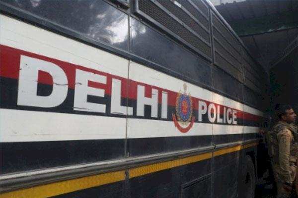 Delhi : 50 से अधिक लोगों की मौजूदगी में होटल और आयोजकों के खिलाफ कार्रवाई
