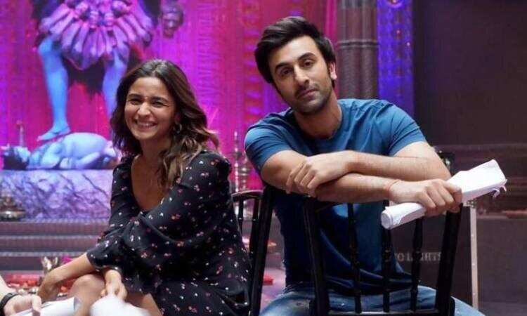 ALIA BHATT की बर्थडे पार्टी हुई पोस्टपोन