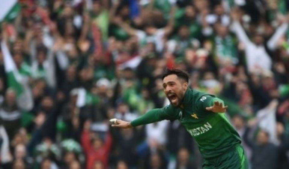 ENG vs PAK 1st T20: पहले टी 20 में तेज गेंदबाज Mohammad Amir ने किया ICC के नियम का उल्लंघन