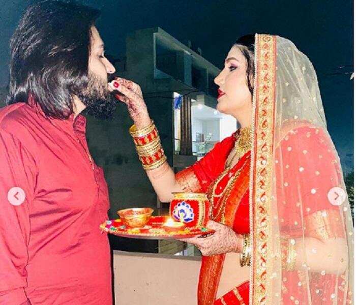 Sapna Chaudhary: पहली बार अपने पति के साथ नजर आई सपना चौधरी, देखें तस्वीरें