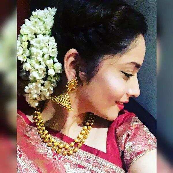 Karva Chauth 2020: अंकिता लोखंडे से लेकर आरती सिंह तक, बिना शादी के ही करवा चौथ का व्रत रखती हैं ये टीवी अभिनेत्रियां