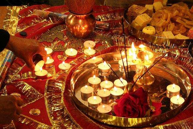 Diwali 2020: इस दिवाली ये है चौघड़िया मुहूर्त और निशिता वंदना का समय