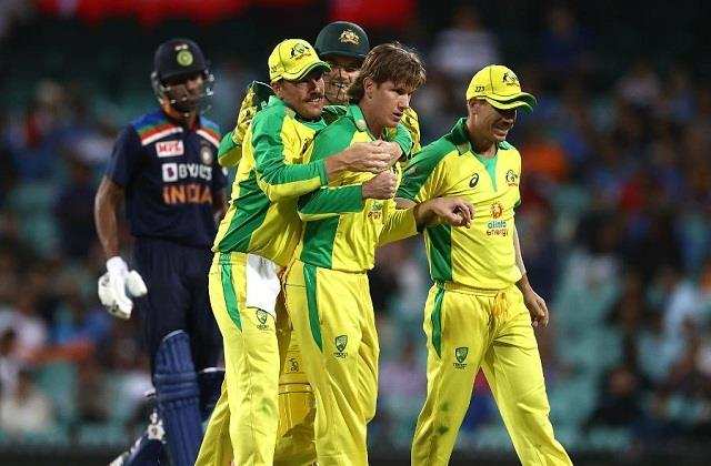 AUS VS IND: ऑस्ट्रेलिया को लगा दूसरा झटका,  वॉर्नर के बाद ये खिलाड़ी भी हुआ टीम से बाहर
