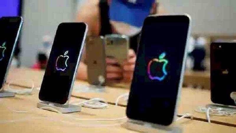 चीन में निर्भरता कम करने के लिए Apple ने भारत में iPhone का उत्पादन शुरू किया, रिपोर्ट