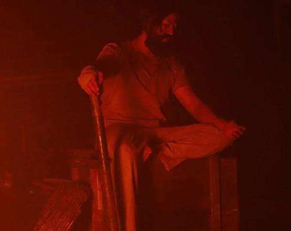 Yash Birthday: इस खास अंदाज में यश की पत्नी ने सेलिब्रेट किया उनका जन्मदिन, सामने आई तस्वीरें